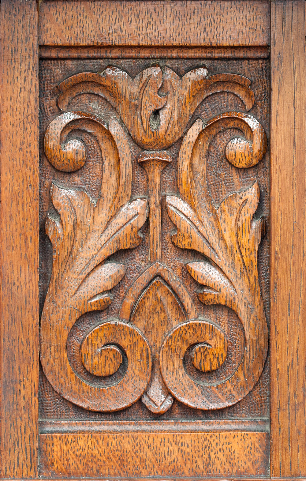 Oak Chimneypiece - reclaimed wooden fireplaces